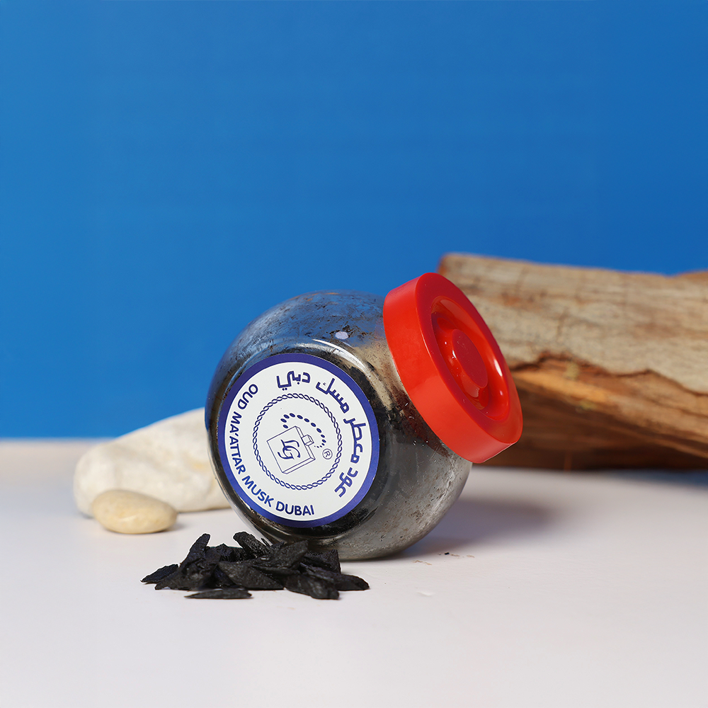 عود musk oud bakhoor for premium arabian musky home fragrance by lulu gallery