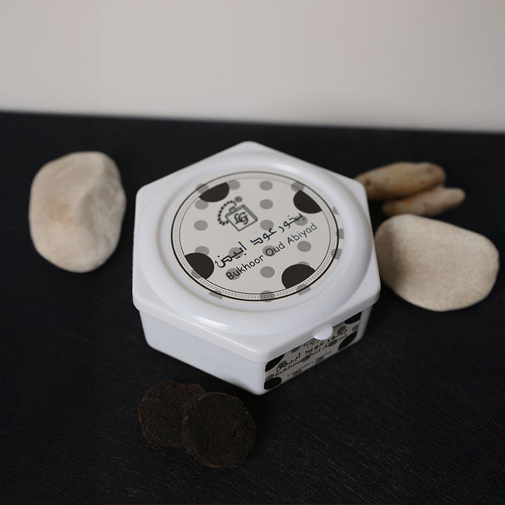 oud abiyad bakhoor clean white oud, soft florals, and musky woody home fragrance by lulu gallery